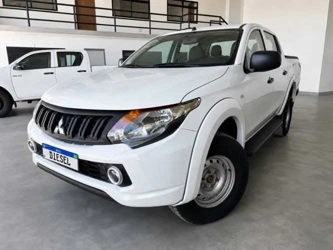 Mitsubishi L200 Triton Sport GLS 2.4 CD Diesel Aut. 2023