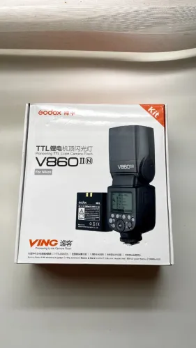 FLASH GODOX V860II (N)