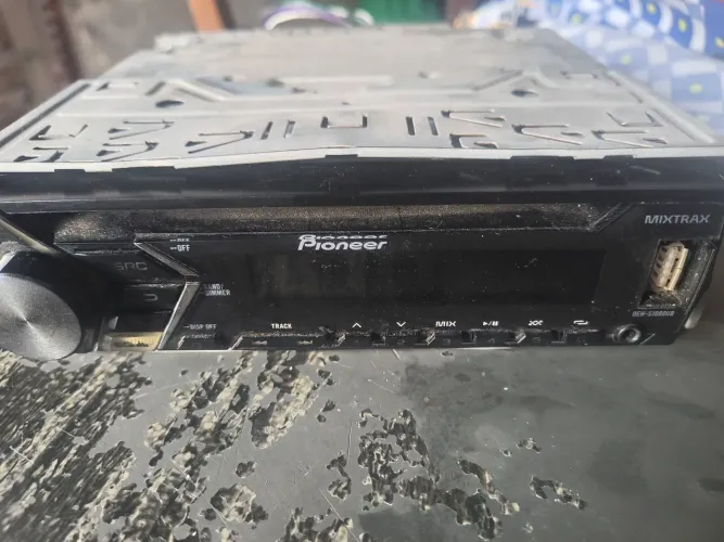 Rádio Pioneer para carro semi novo