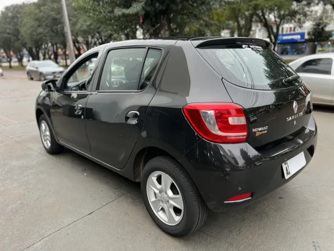 Renault Sandero Authentique Hi-flex 1.6 8V 5P 2015