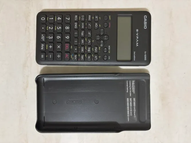 Calculadora Científica Casio fx-82MS - 2ª Edição