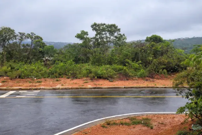 Lote 360m² no Parque das Borboletas | Entrada 80 mil | Oportunidade