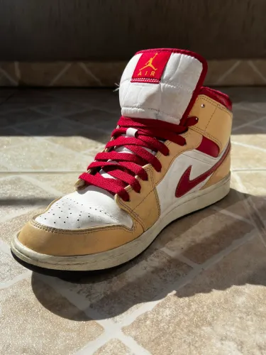 Tênis Nike Air Jordan 1 Mid (Original)