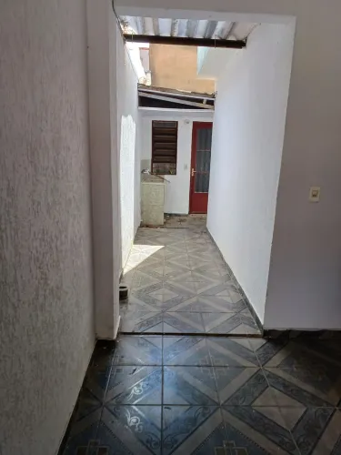 Casa fundos em camdangolandia