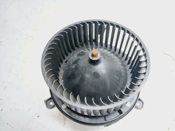 Motor Ar Condicionado Vw Polo Gts 1.4 2019 2020 2q1820021a