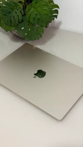 MacBook Air M3 (2023)