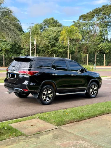 Toyota Hilux SW4 SRX 4X4 2.8 TDI 16V Dies. Aut. 2018