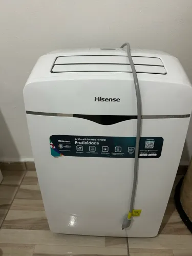 ar-condicionado portátil Hisense 12.000 BTU/h