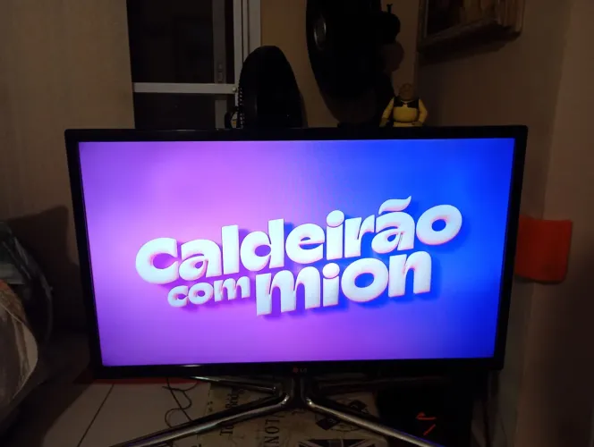 Tv LG 32 polegadas de led !! Não é Smart !!