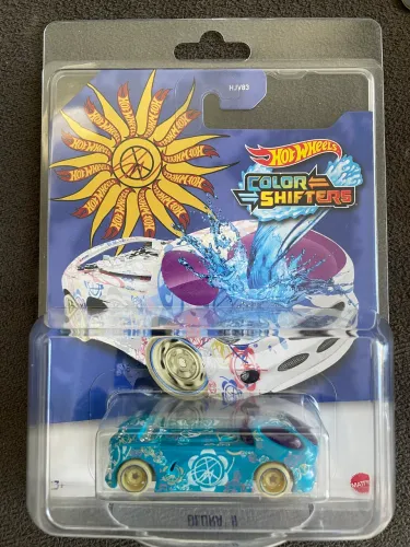 Hot wheels Deora II color shifters