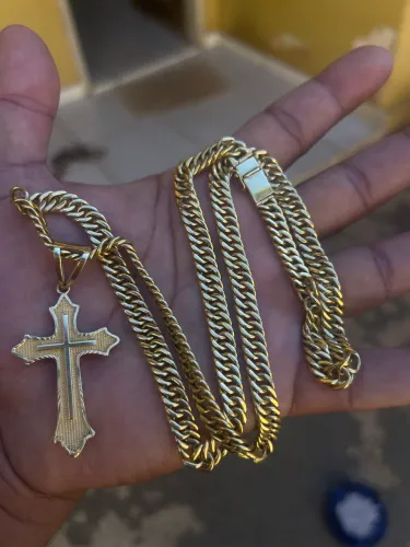 Cordão de ouro