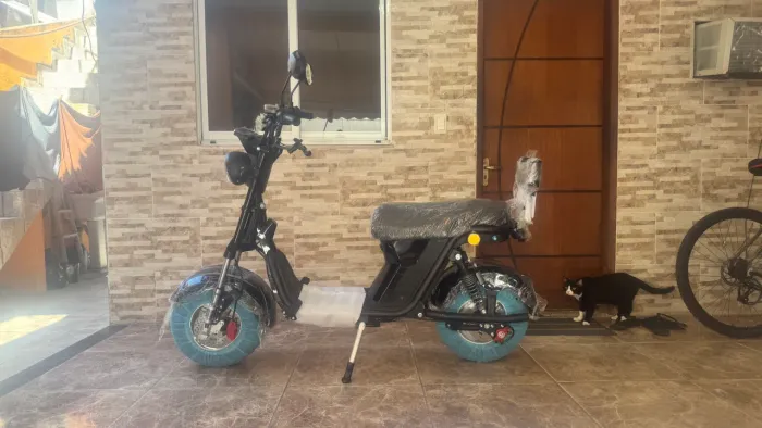 VENDE-SE UMA LINDA SCOOTER ELÉTRICA X13 PLUS 1000w ANO 2026/2026 