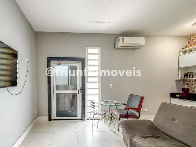 Casa duplex a venda no Jóquei com 5 suítes