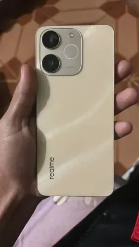 Realme note 70