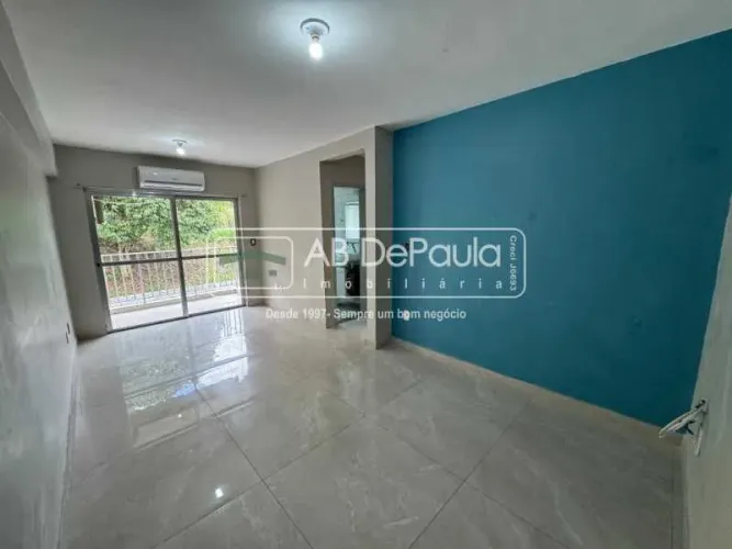 ALUGA EM SULACAP - CONDOMÍNIO TOGO RENAN SOARES - APARTAMENTO NO 2° ANDAR COM VARANDA