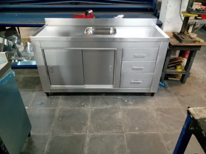 gabinetes sob medida inox