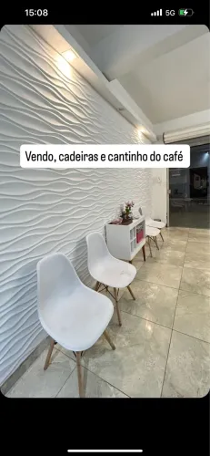 Vendo cadeiras e cantinho do café