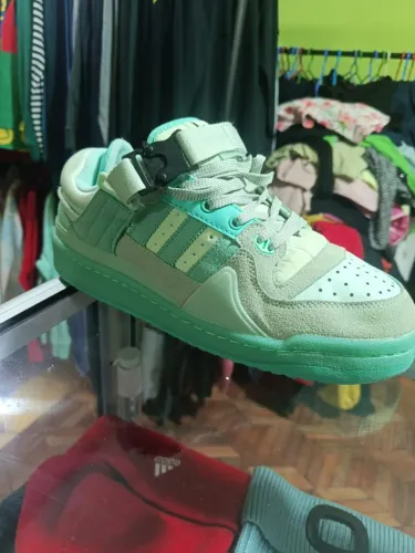 Adidas forum low bad bunny GW0267 talle 41 US 9.5 originales