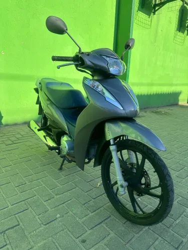 Vendo biz 125 único dono