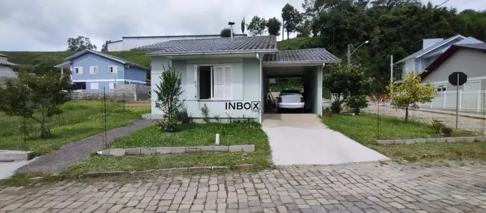 CASA EM CONDOMÍNIO NO BAIRRO COHAB