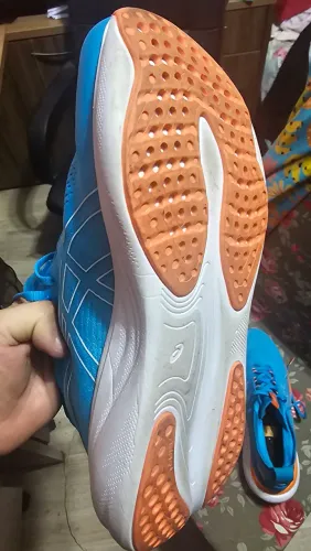 Asics Nimbus 25 azul zerado. Pouco uso