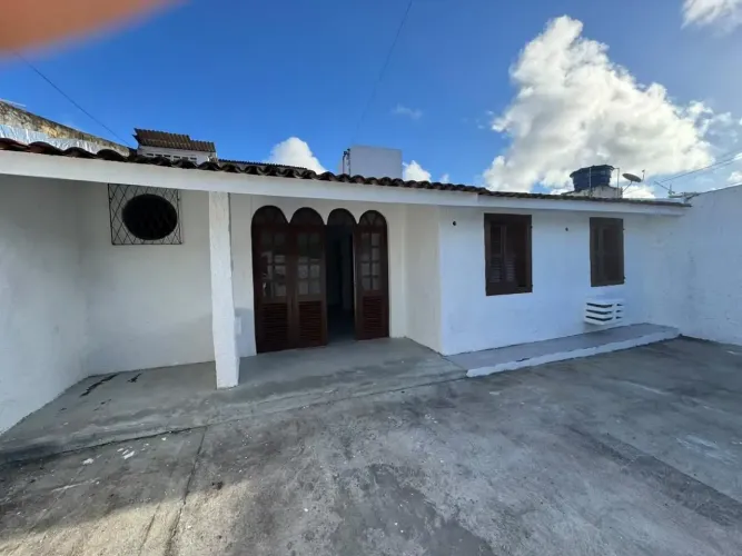 Casa para locação no CONJUNTO ARVOREDO, BARRO DURO, Maceió, AL