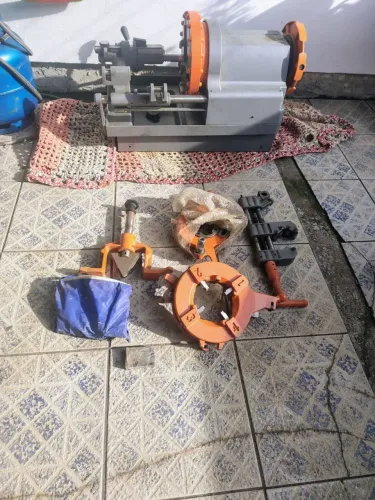 Máquina de fazer rosca para incêndios