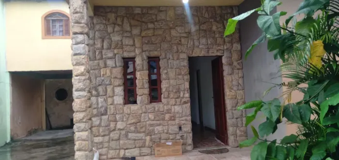 Casa 3 qtos. Venda