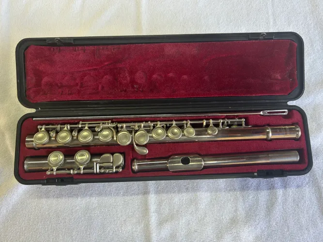 Flauta Yamaha YFL-211ll