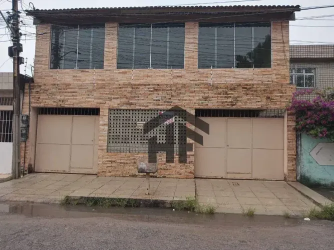 Casa com 6 Quartos de 2 Andares no IPSEP, Recife