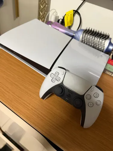 PlayStation 5 semi novo 1TB