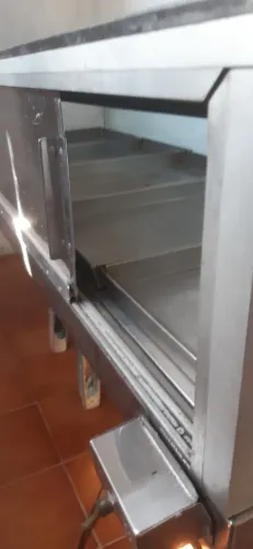 Estufa pra salgados e tira gostos.