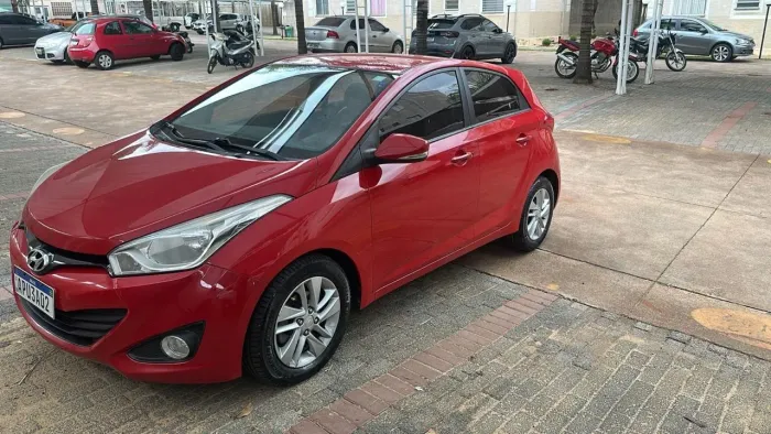 Hyundai HB20 Premium 1.6 Flex 16V Mec. 2013