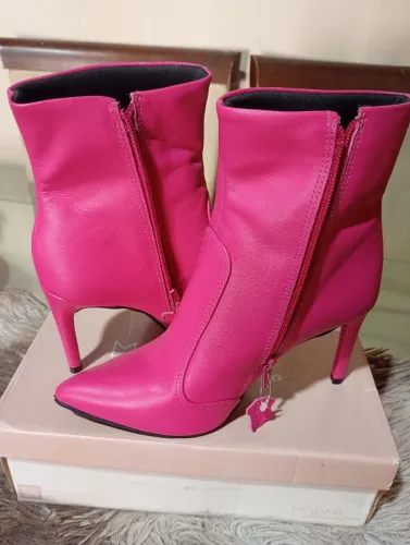 Bota cano curto couro Tamara 36
