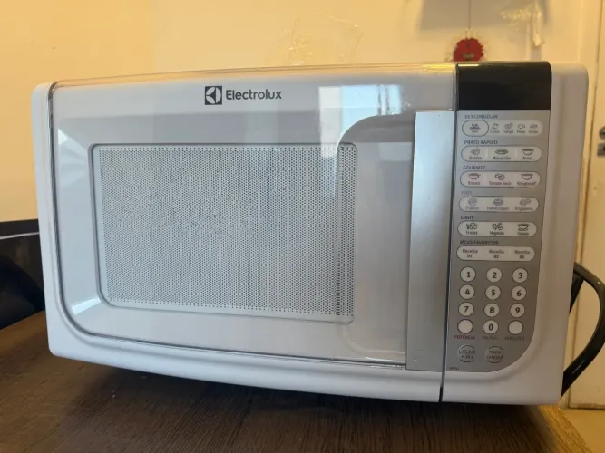 Microondas Eletrolux MEF41 - 31 litros