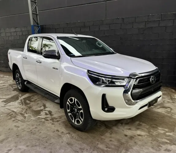 Toyota Hilux CD SRX 4X4 2.8 TDI 16V Diesel Aut. 2022