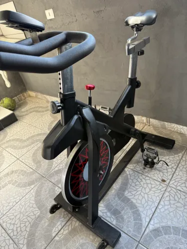 Bicicleta spinning kikos ms2000 roda de inércia 16kg