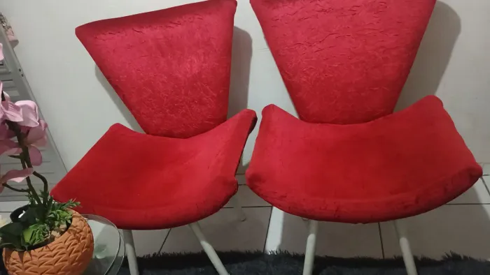 2 poltronas....100 .. cada
