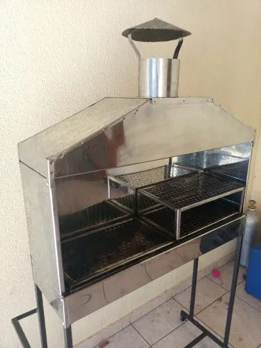 Churrasqueira para espetinho