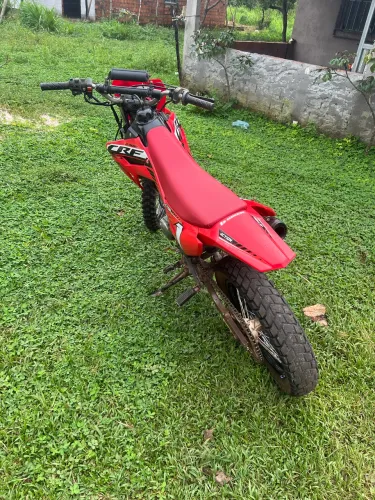 10Mil, Bros 150 em Carnagem CRF