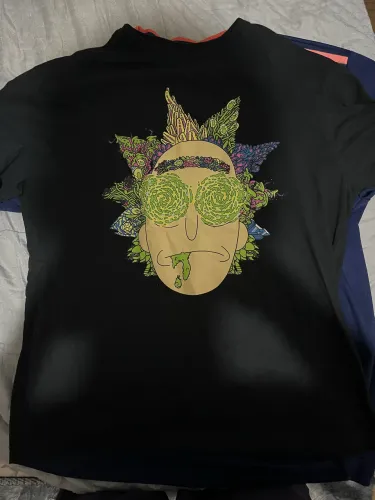 CAMISA RICK E MORTY