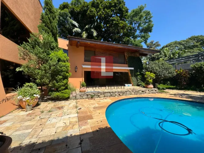 Casa de luxo em Jardim Guedala, São Paulo: 4 dormitórios, 4 suítes, 8 banheiros por R$ 4.7