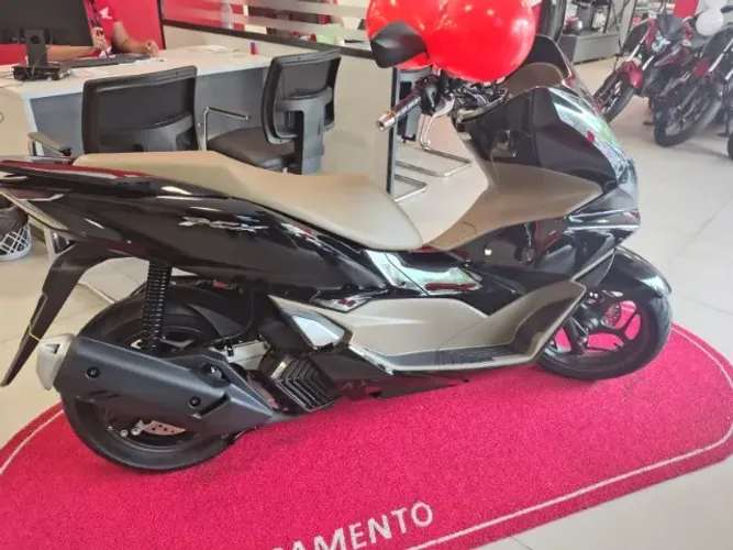 PCX DLX