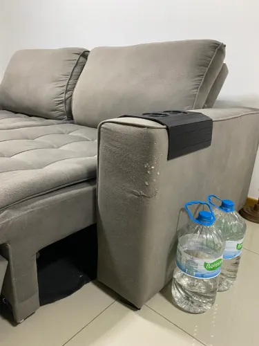 Sofá retrátil grande e confortável