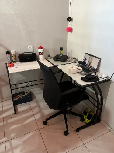 Estação Home Office - Mesa em L + Cadeira