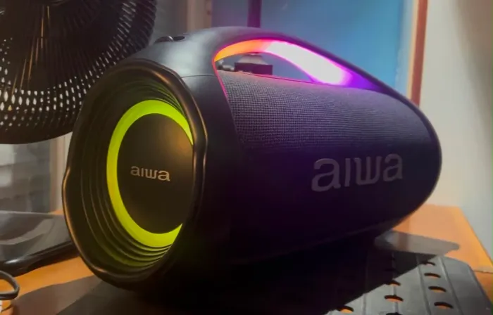 Caixa de som potente - Marca AIWA