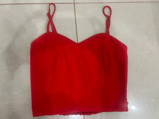 blusa cropped vermelha