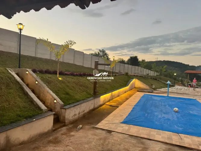 Lindo Sítio Cercado á Venda com Suíte, Piscina, Área Gourmet e Pomar Frutífero em Itatiaiu