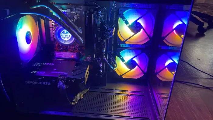 PC gamer RTX 5060 Ryzen 7 5700x 