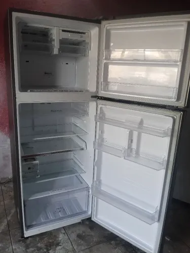 Geladeira Samsung top semi nova defeito na placa